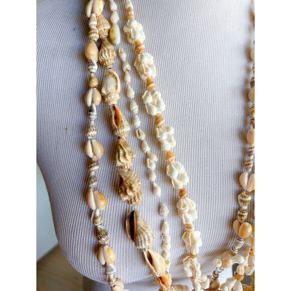 Set of 4 Seashell long strand necklaces Beachy Indie Vintage Jewelry Boho - Picture 2 of 7